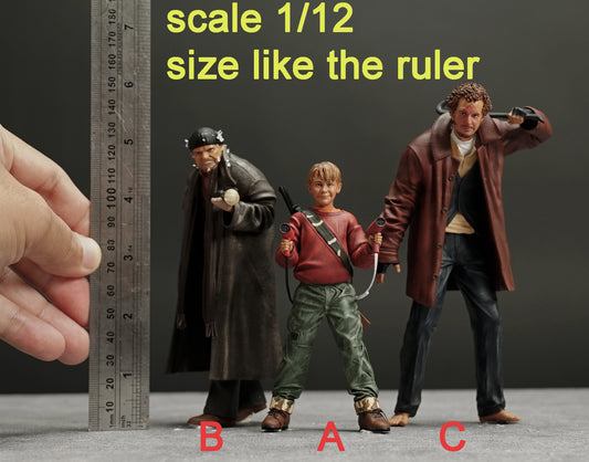 Alone in house figure 1:18 to 1/64 HO scale handpaint high detail