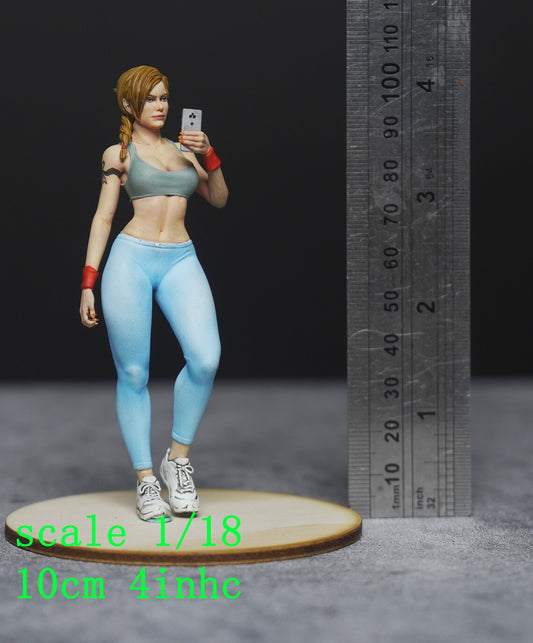 Sexy legging girl with phone figure 1:18 to HO scale handpaint high detail