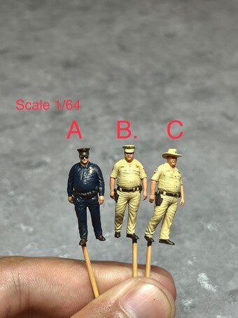 Fat police figure 1:18 to 1/64 HO scale handpaint high detail