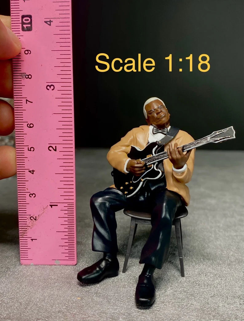 Blues guitarist musician figure handpaint high detail 1:18 scale (4inches)